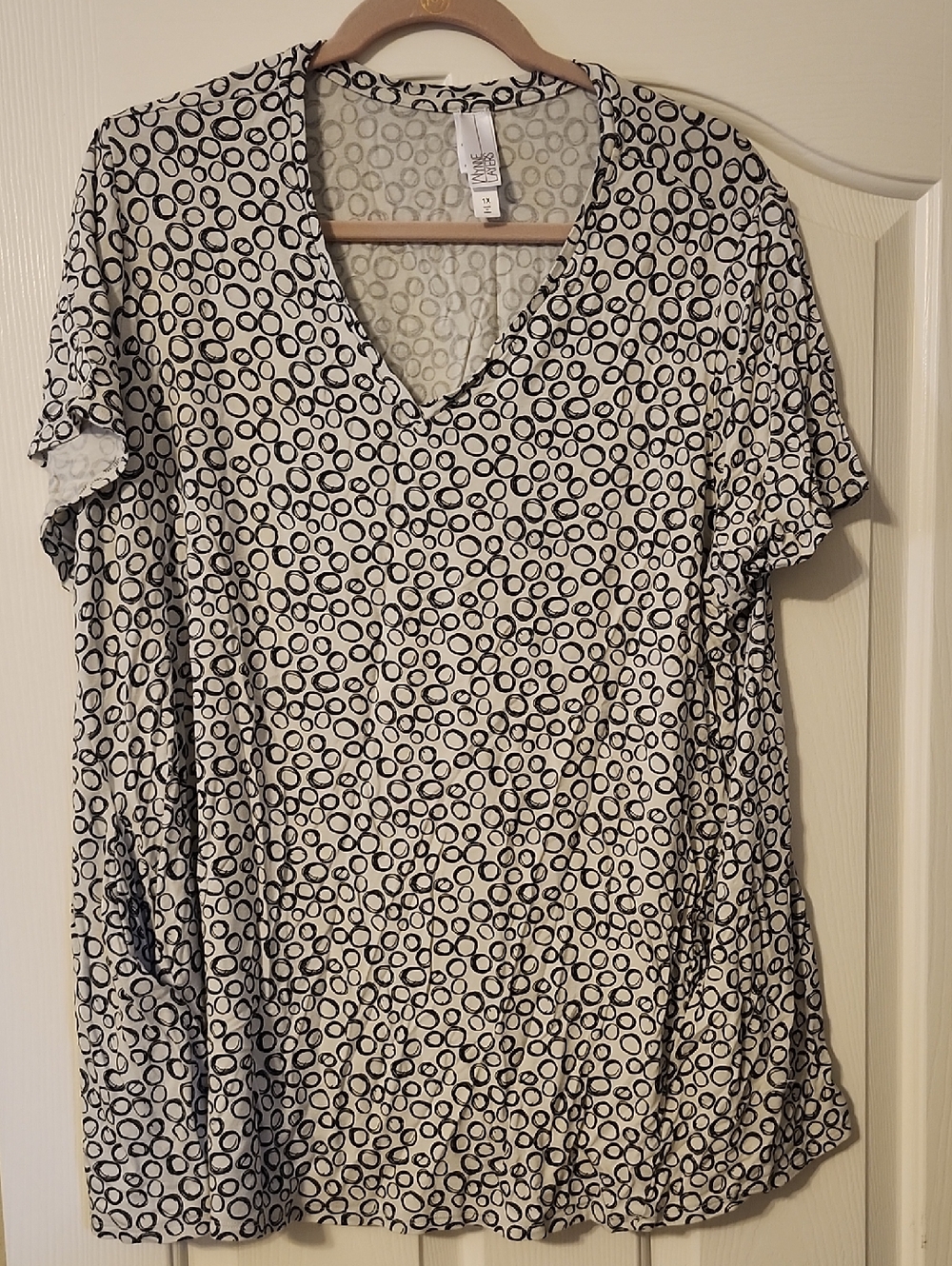 Marla Wynne Butterfly Tee With Pockets